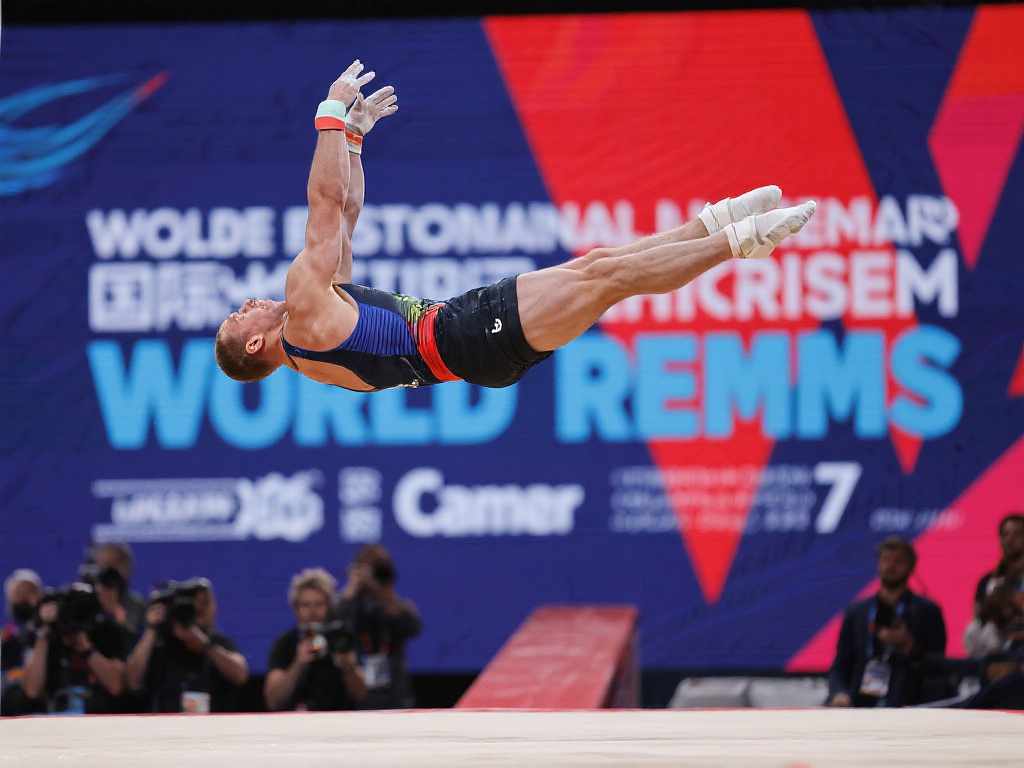 周娅菲摘银沃森惊艳刷新世界纪录